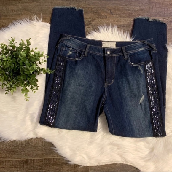 🍑SOLD Free People solstice beaded skinny ankle jeans - Picture 2 of 8